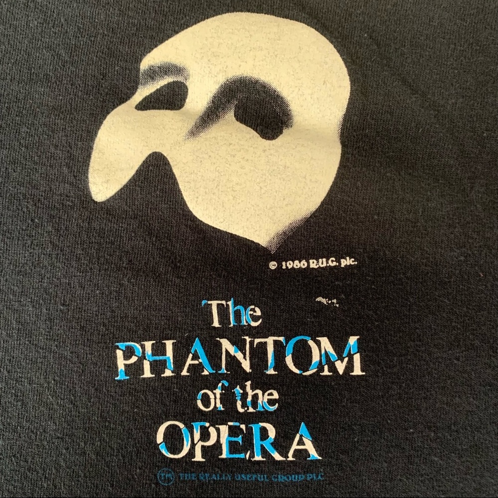 Vintage 1980s Unisex Medium Phantom Of The Opera Graphic Tshirt.  100% Cotton